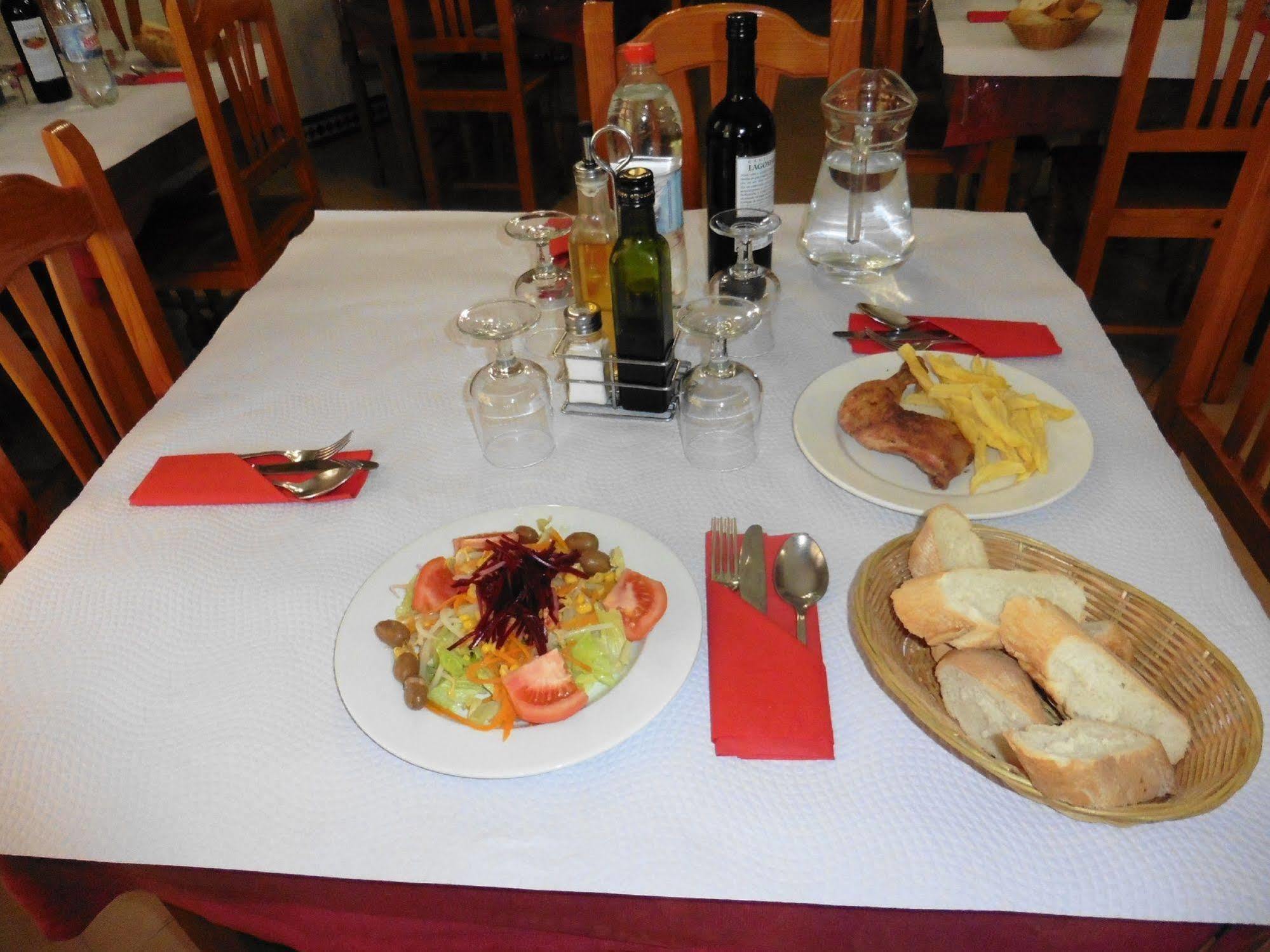 Hostal Rural Montual Los Baños Extérieur photo
