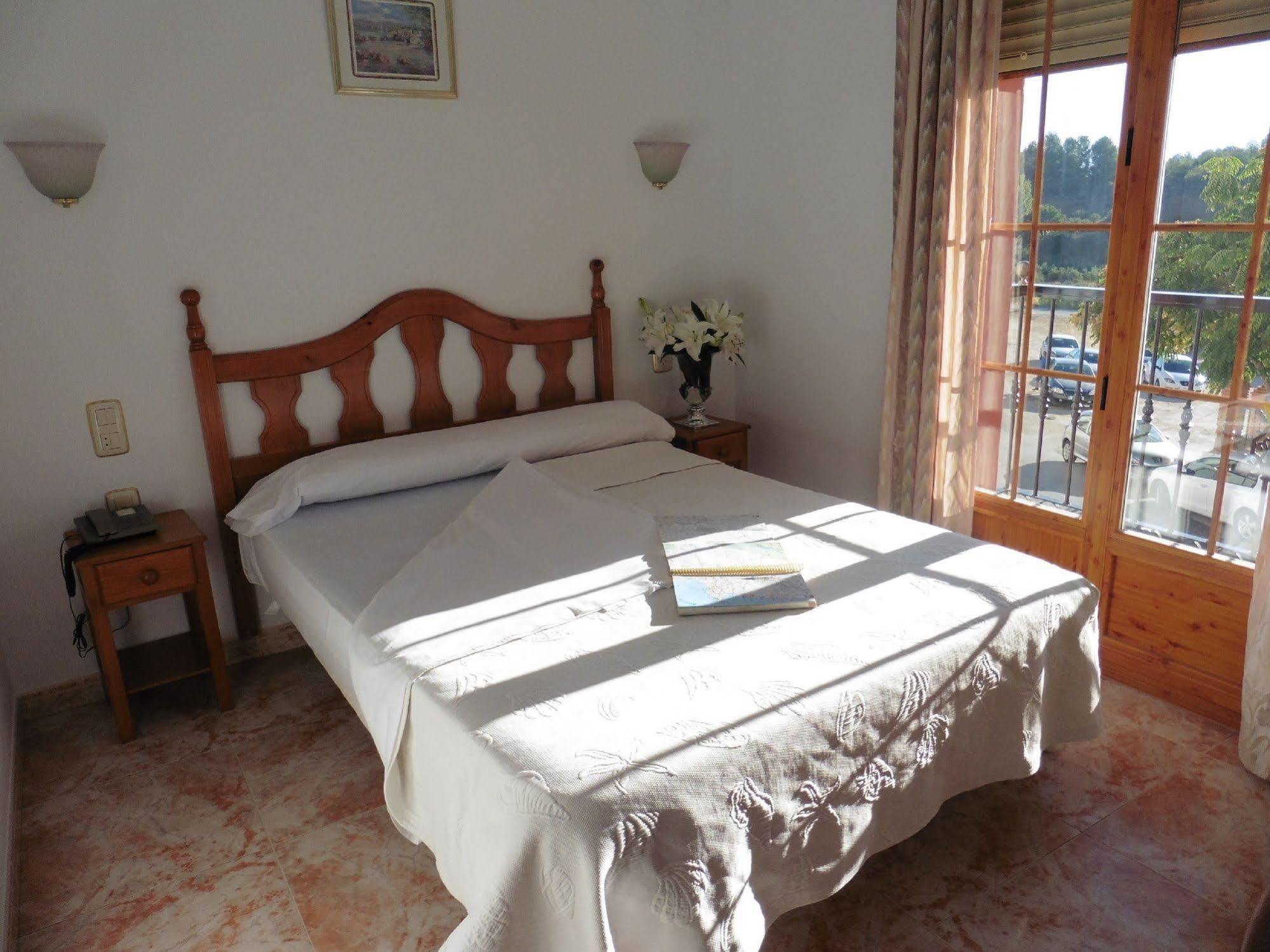Hostal Rural Montual Los Baños Extérieur photo